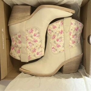 Dolce Vita Nashe Boots Floral Pink Cream Cowgirl western coquette Loveshackfancy